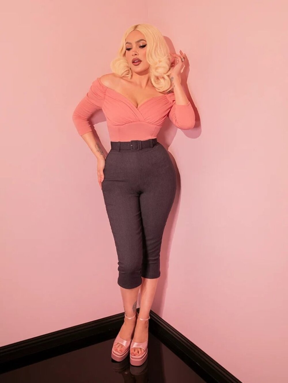 Vixen by Micheline Pitt Capri with Belt - Faux Denim - XS - Pin Up - 1950s